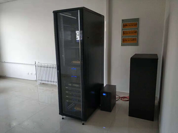 視頻監(jiān)控的存儲機(jī)箱設(shè)備